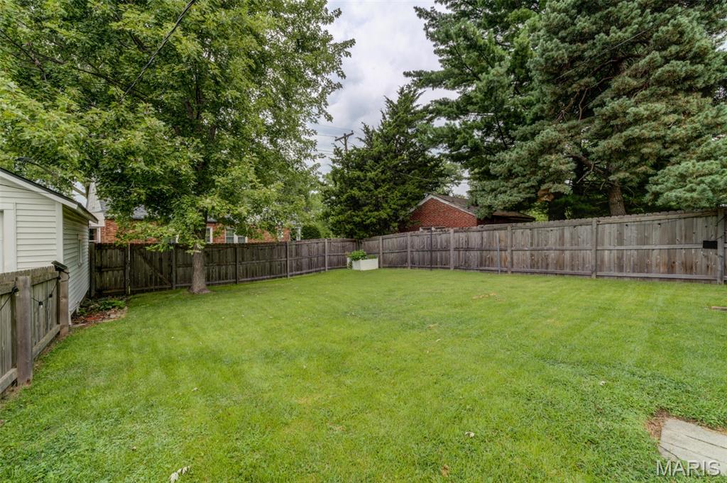 2307 Brown Road Overland, MO 63114 - Photo 4 of 48 Gallery Image 4