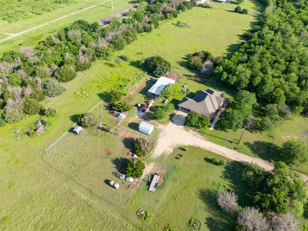 4037 Old Dallas Road Elm Mott, TX 76640 - Photo 4 of 40