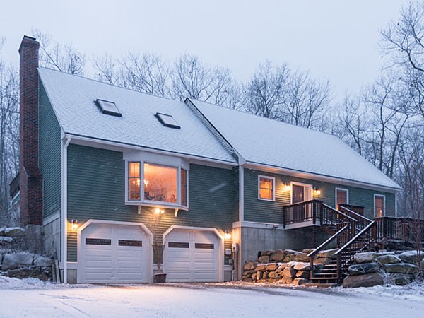 98 Barker Hill Road Townsend, MA 01469 - Photo 1 of 28 Gallery Image 1