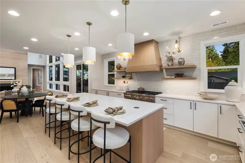 $3,512,000 | 12206 Northeast 61st Street, Kirkland, WA 98033