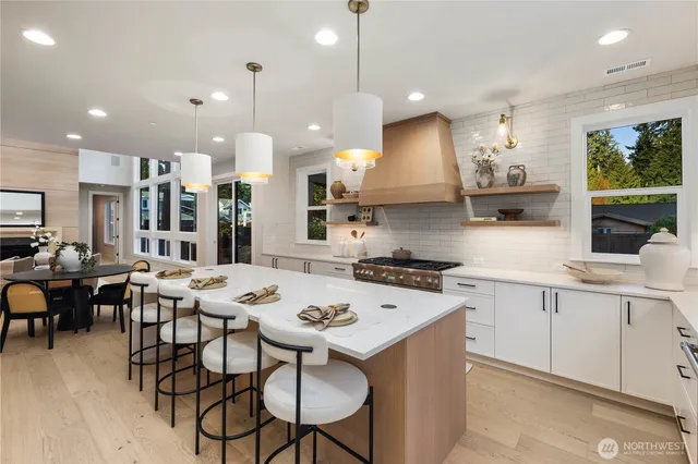 $3,512,000 | 12206 Northeast 61st Street, Kirkland, WA 98033