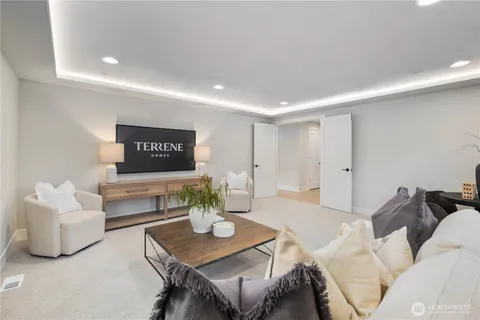 $3,398,000 | 12206 Northeast 61st Street, Kirkland, WA 98033