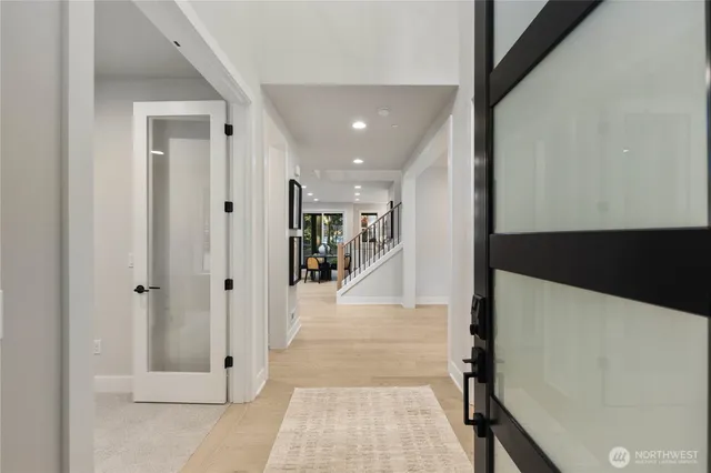 $3,512,000 | 12206 Northeast 61st Street, Kirkland, WA 98033