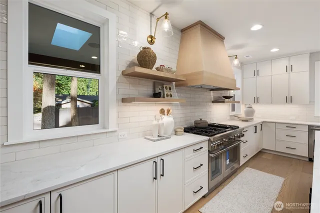 $3,512,000 | 12206 Northeast 61st Street, Kirkland, WA 98033