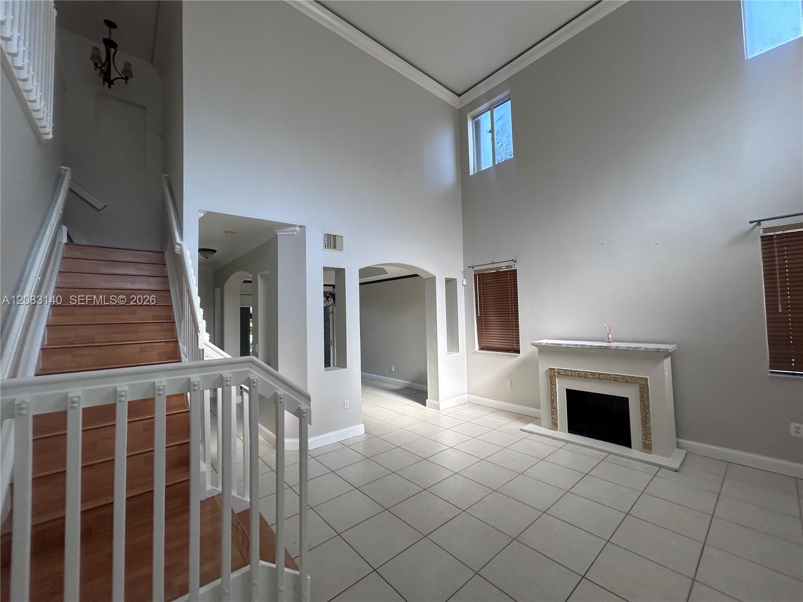 6528 Southwest 158th Pass Miami, FL 33193 - Photo 13 of 33 Gallery Image 13