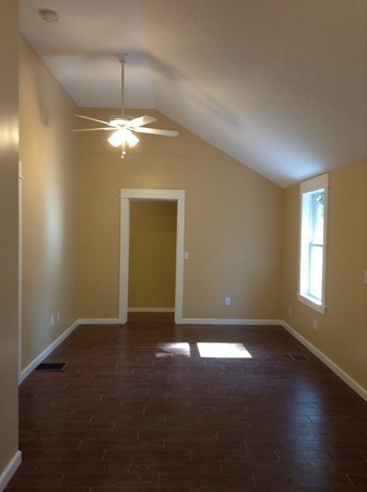 285 Denver Street Springfield, MA 01109 - Photo 6 of 15