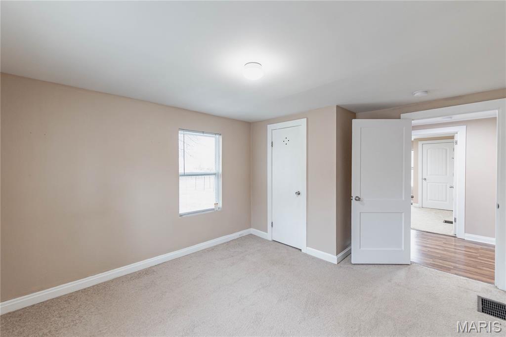 19701 Old Jamestown Road Florissant, MO 63034 - Photo 11 of 22