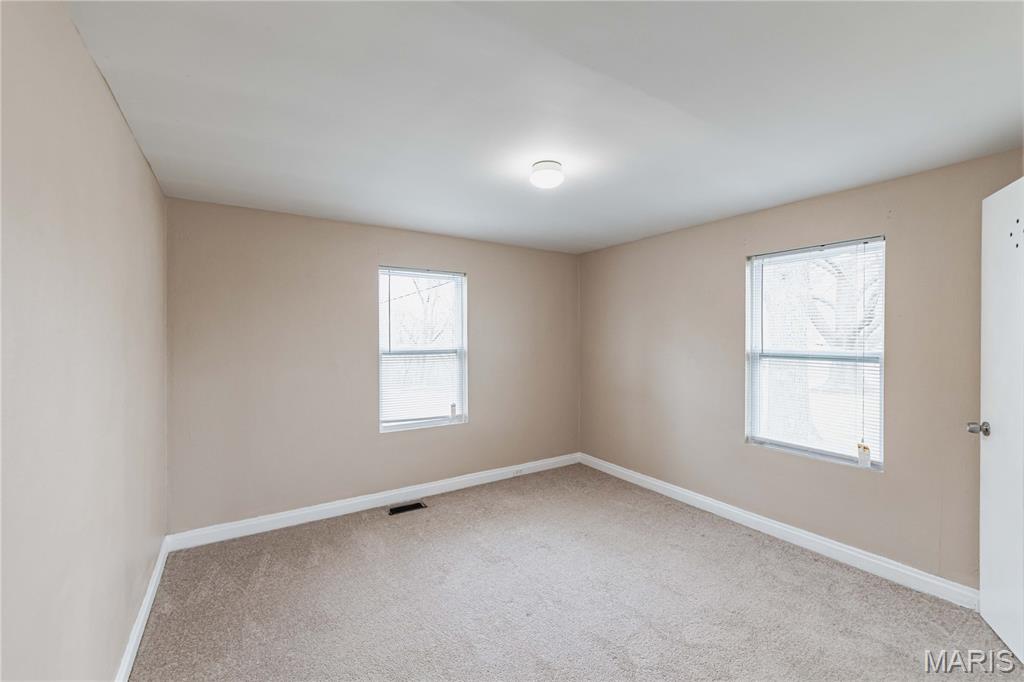 19701 Old Jamestown Road Florissant, MO 63034 - Photo 12 of 22