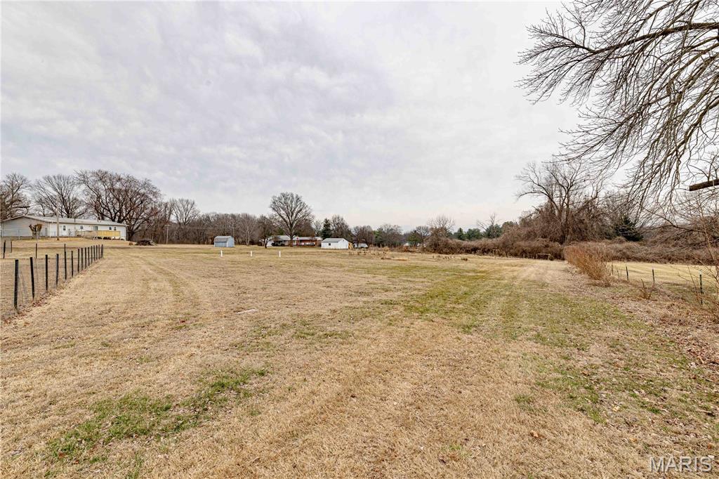 19701 Old Jamestown Road Florissant, MO 63034 - Photo 20 of 22