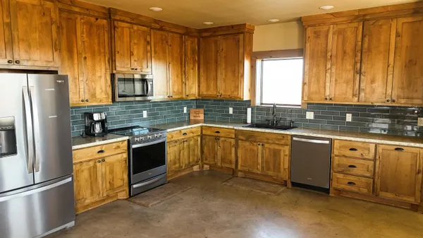 $2,390,000 | 881 Farm To Market Road 168, Brownfield, TX 79316