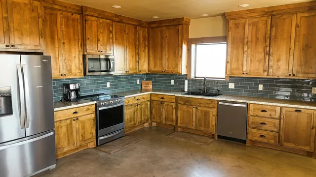 $2,390,000 | 881 Farm To Market Road 168, Brownfield, TX 79316