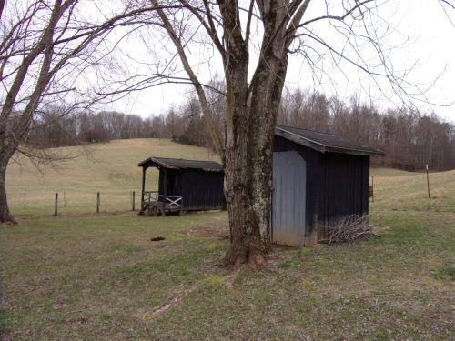556 Pleasant Ridge Road Albany, KY 42602 - Photo 3 of 13 100_0070