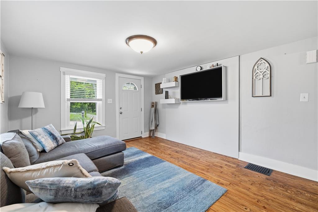 4214 New Texas Road Pittsburgh, PA 15239 - Photo 13 of 29 Gallery Image 13