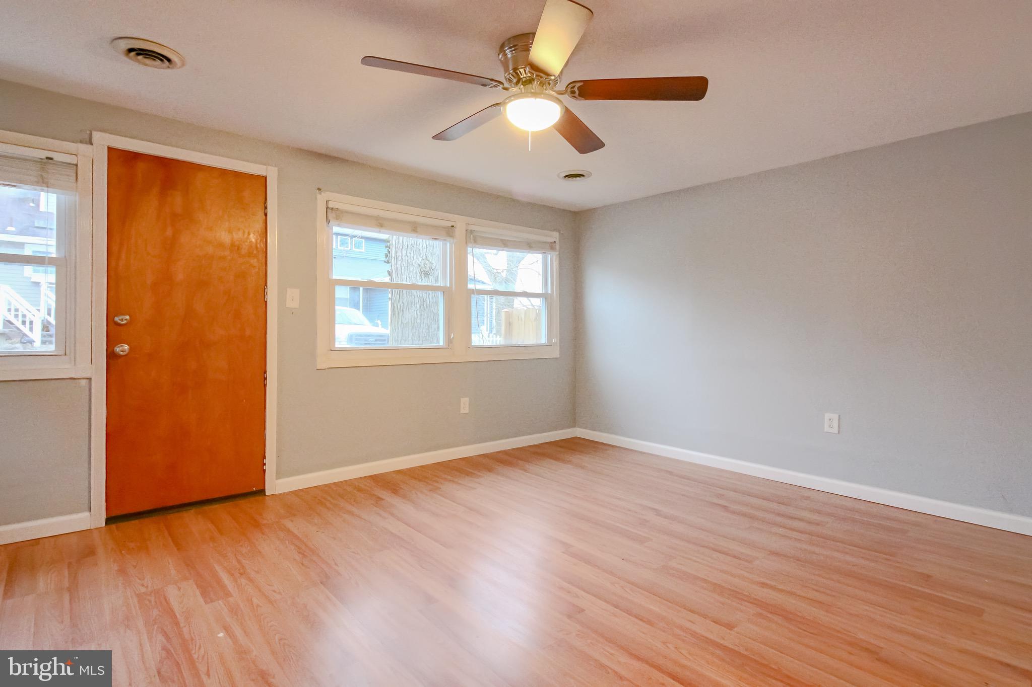 104 Orchard Road Riva, MD 21140 - Photo 2 of 27 Family Room