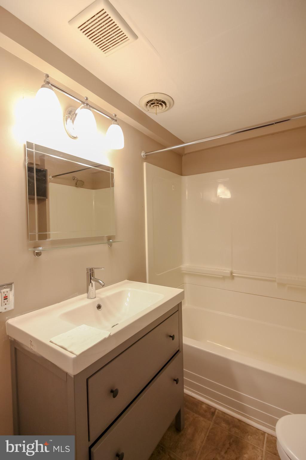 104 Orchard Road Riva, MD 21140 - Photo 16 of 27 Bathroom 1