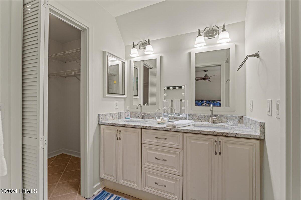 140 Otter Road Hilton Head Island, SC 29928 - Photo 29 of 41 28-Primary Bathroom