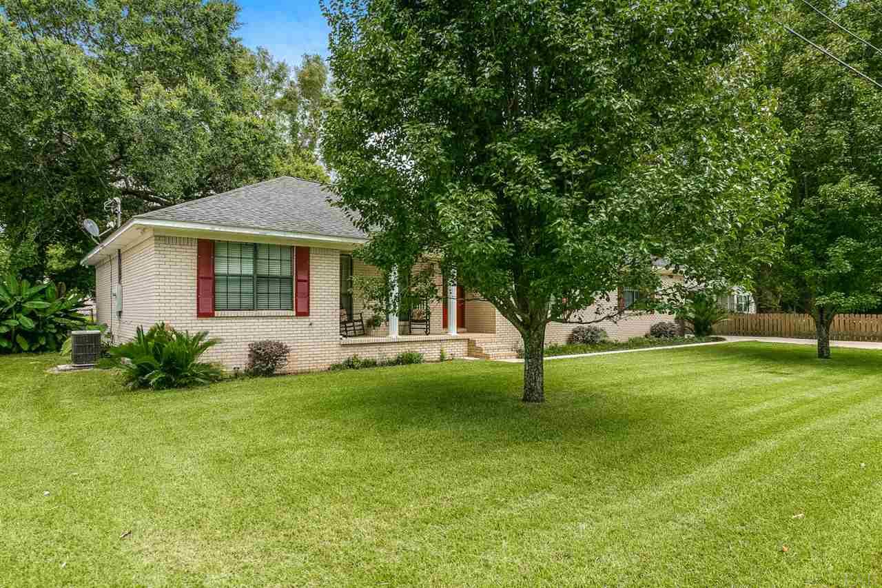 4704 Frontier Road Pace, FL 32571 - Photo 2 of 28