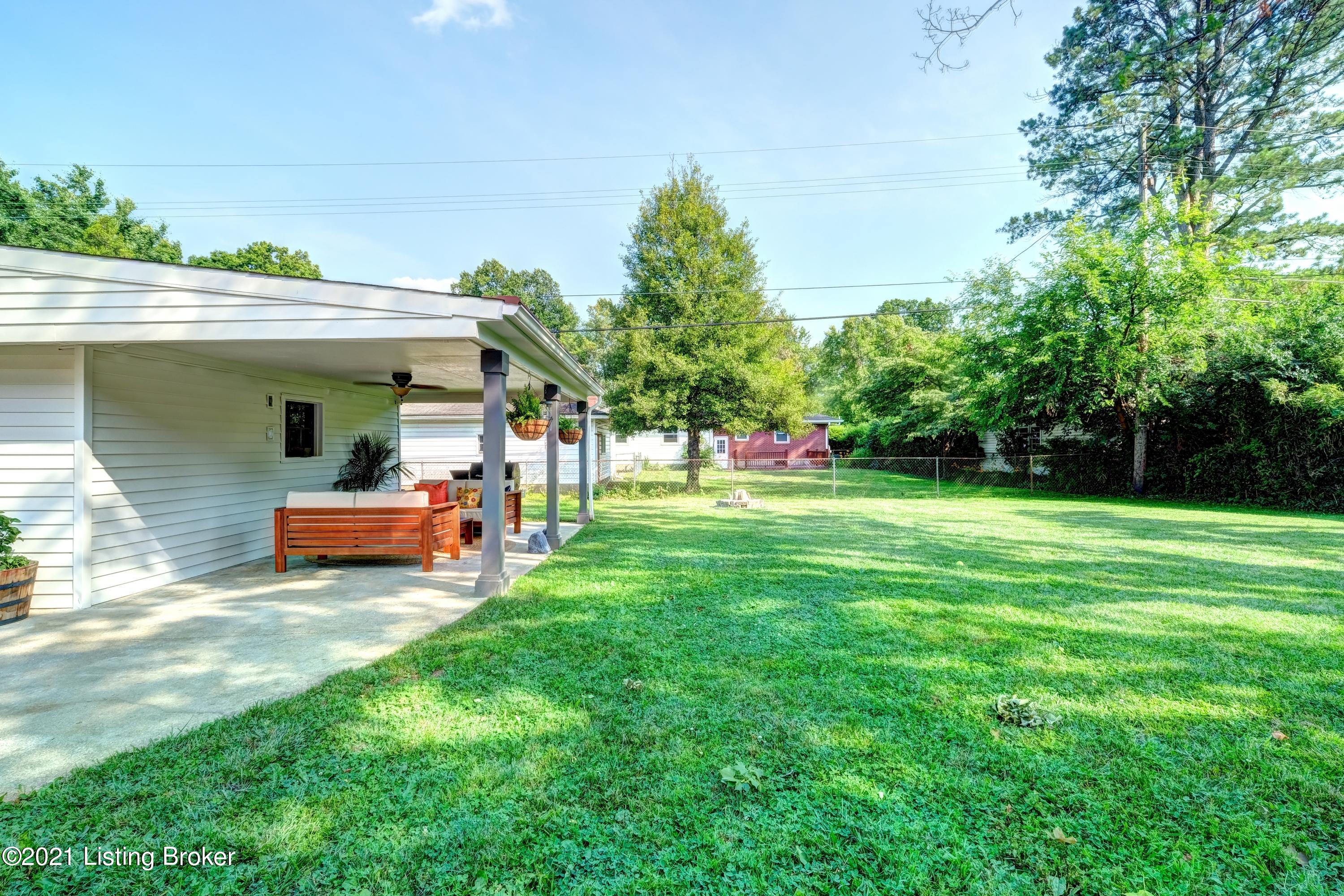 3608 Winchester Road Louisville, KY 40207 - Photo 29 of 32 1 Kelly #40