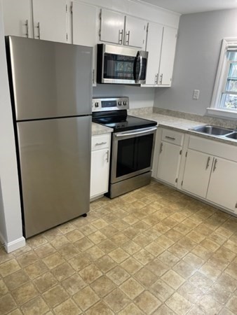 8 Groton-Harvard Road, Unit 4 Ayer, MA 01432 - Photo 7 of 12 Gallery Image 7