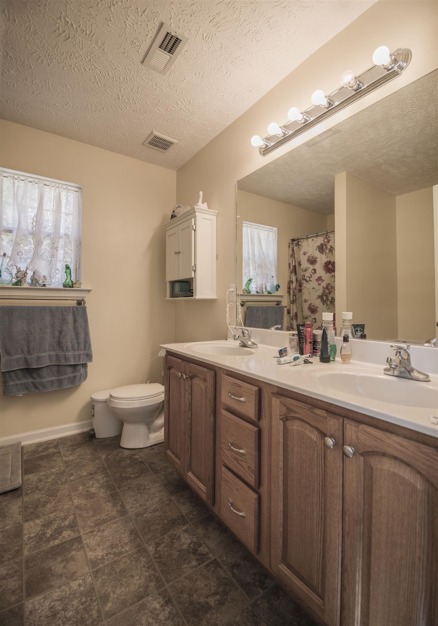 3109 Barrett's Ridge Murfreesboro, TN 37130 - Photo 8 of 25 Gallery Image 8
