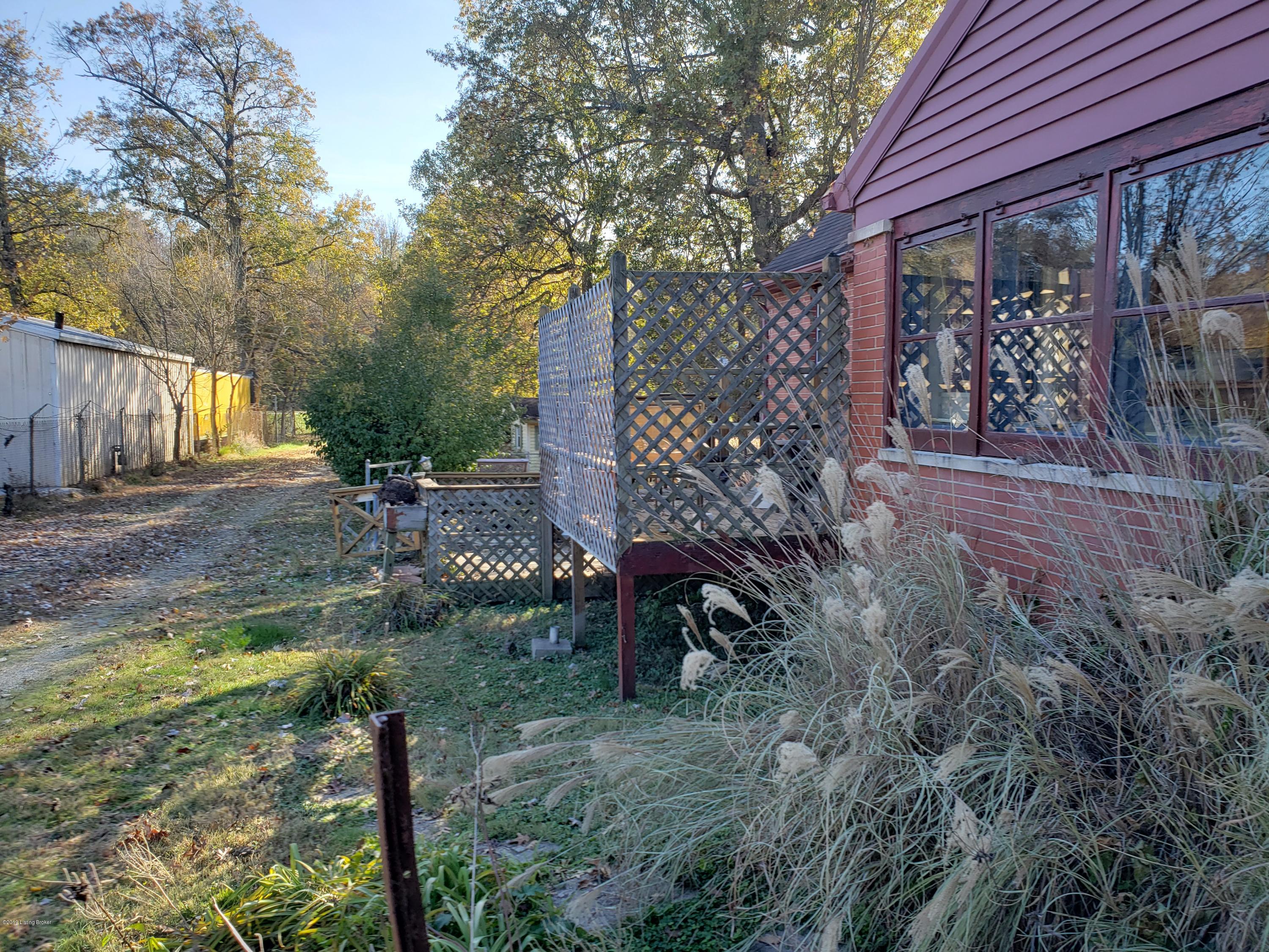 5025 Cane Run Road Louisville, KY 40216 - Photo 12 of 21 20191110_143007