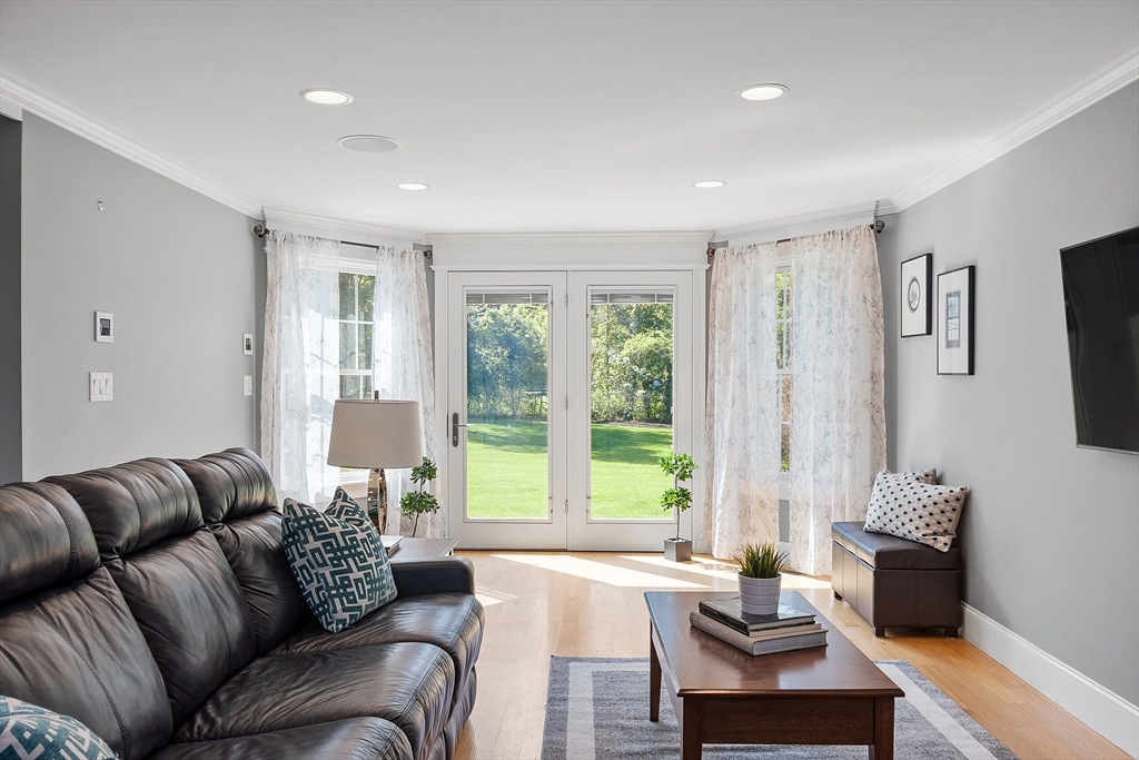 12 Hemlock Road Andover, MA 01810 - Photo 17 of 42 Gallery Image 17