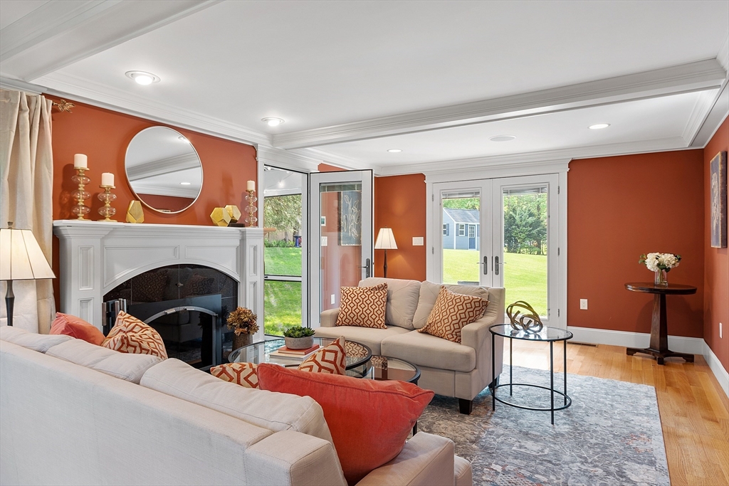 12 Hemlock Road Andover, MA 01810 - Photo 5 of 42 Gallery Image 5
