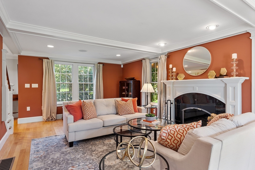 12 Hemlock Road Andover, MA 01810 - Photo 6 of 42 Gallery Image 6