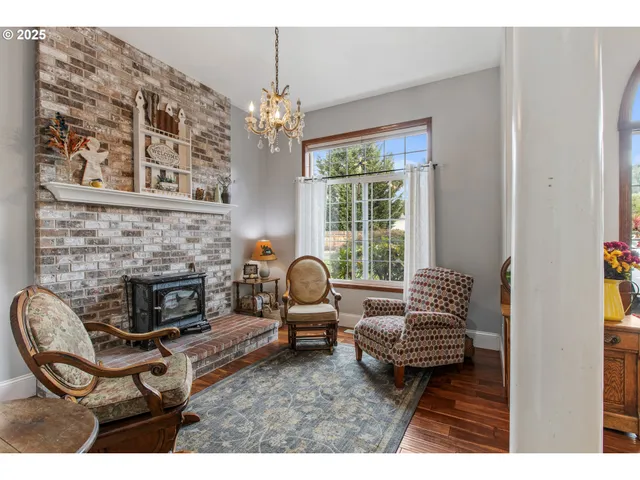 $899,000 | 101 Aster Street, Winchester, OR 97495