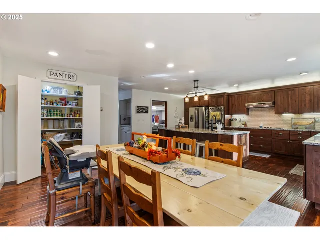 $899,000 | 101 Aster Street, Winchester, OR 97495