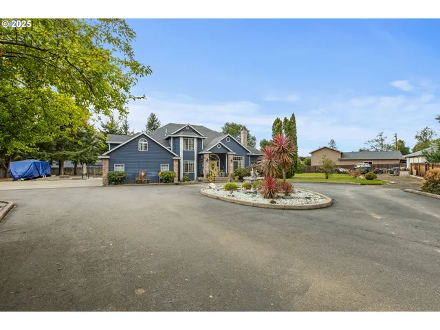 $899,000 | 101 Aster Street, Winchester, OR 97495