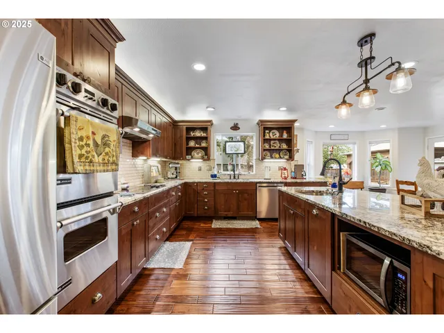 $899,000 | 101 Aster Street, Winchester, OR 97495