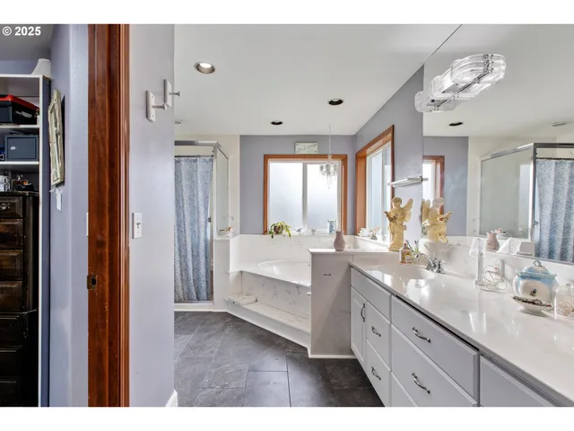 $899,000 | 101 Aster Street, Winchester, OR 97495