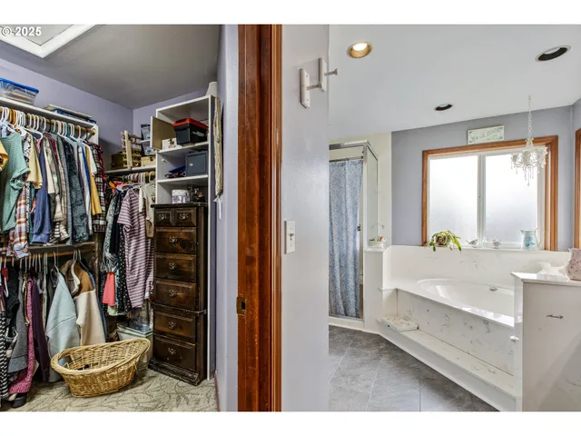 $899,000 | 101 Aster Street, Winchester, OR 97495