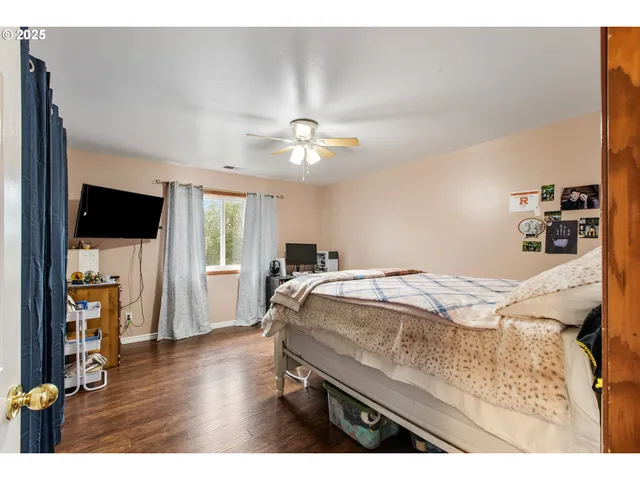 $899,000 | 101 Aster Street, Winchester, OR 97495