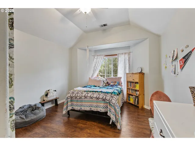 $899,000 | 101 Aster Street, Winchester, OR 97495