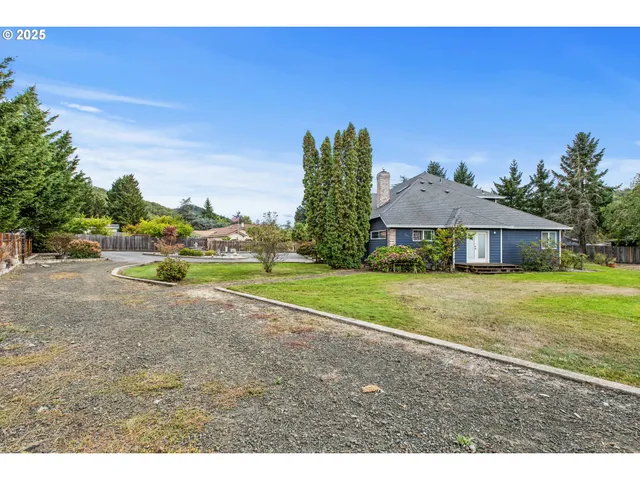$899,000 | 101 Aster Street, Winchester, OR 97495