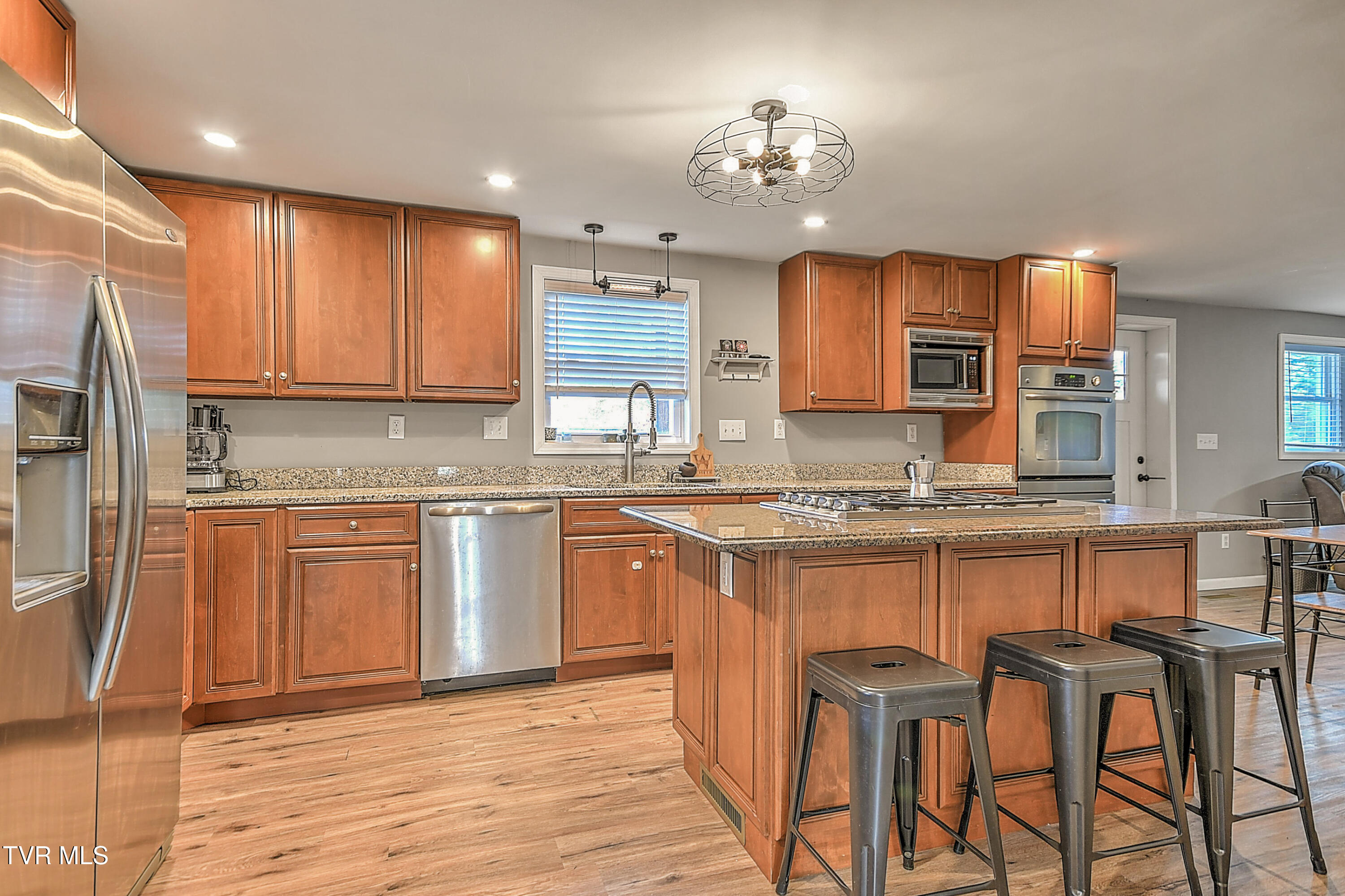 341 Rock Springs Road Kingsport, TN 37663 - Photo 8 of 38 341 Rock Springs Rd KW-17