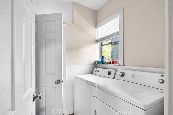 $2,900 | 1131 West 6th Street, Chico, CA 95928