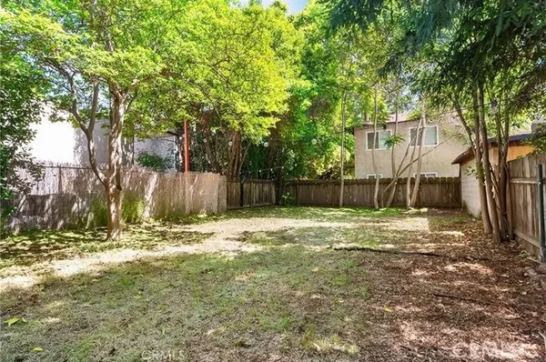$2,900 | 1131 West 6th Street, Chico, CA 95928