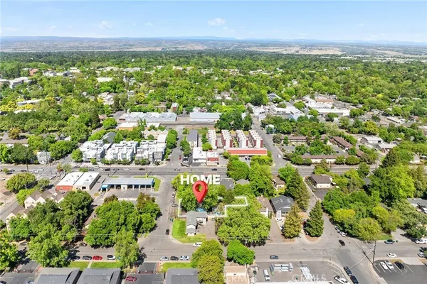 $2,900 | 1131 West 6th Street, Chico, CA 95928