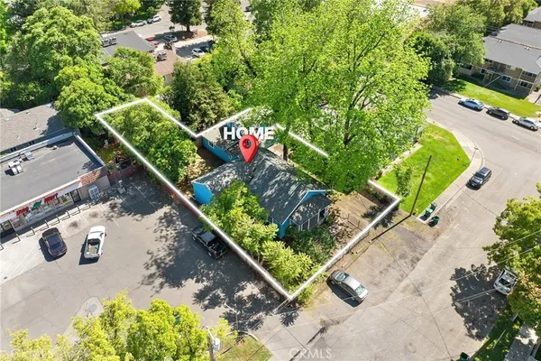 $2,900 | 1131 West 6th Street, Chico, CA 95928