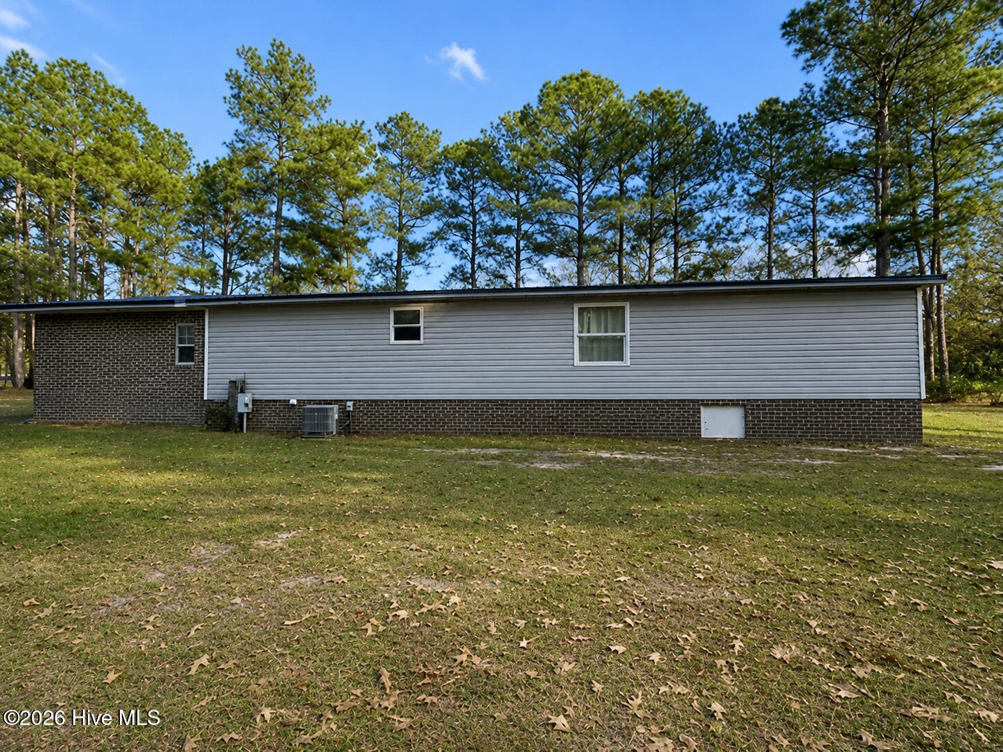 8801 Johns Mill Road Maxton, NC 28364 - Photo 4 of 14 12AB7A9C-FA96-421A-BEE8-FD72D949FE19