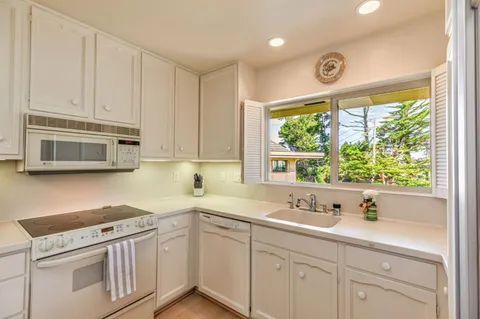 $1,195,000 | 59 Skyline Crest Drive, Monterey, CA 93940