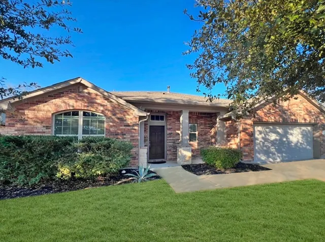 $2,100 | 114 Clear Water Pass, Bastrop, TX 78602