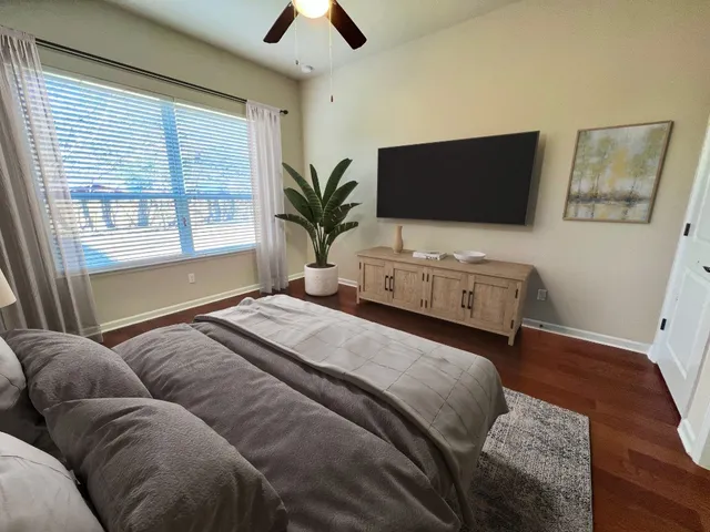 $2,100 | 114 Clear Water Pass, Bastrop, TX 78602