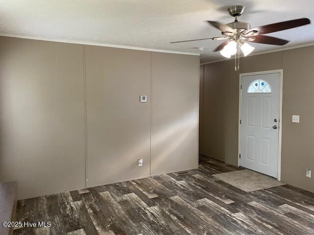 15049 Murray Loop Road Whitakers, NC 27891 - Photo 9 of 26 Living Room view 4