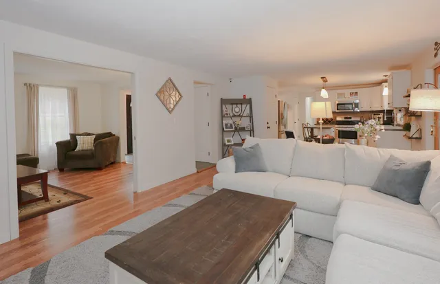 $599,900 | 21 Ledgewood Street, Wilton, NH 03086