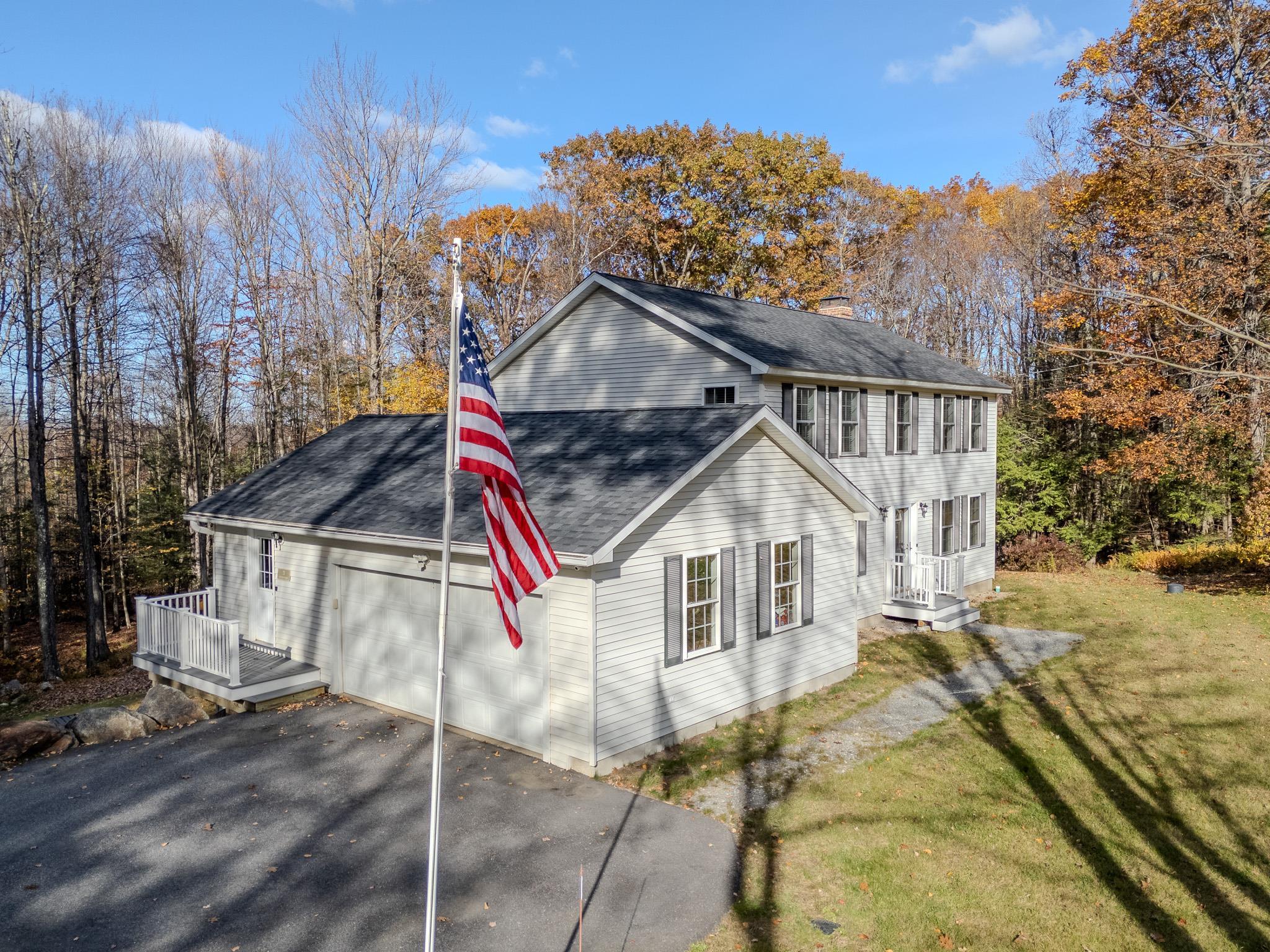21 Ledgewood Street Wilton, NH 03086 - Photo 3 of 56