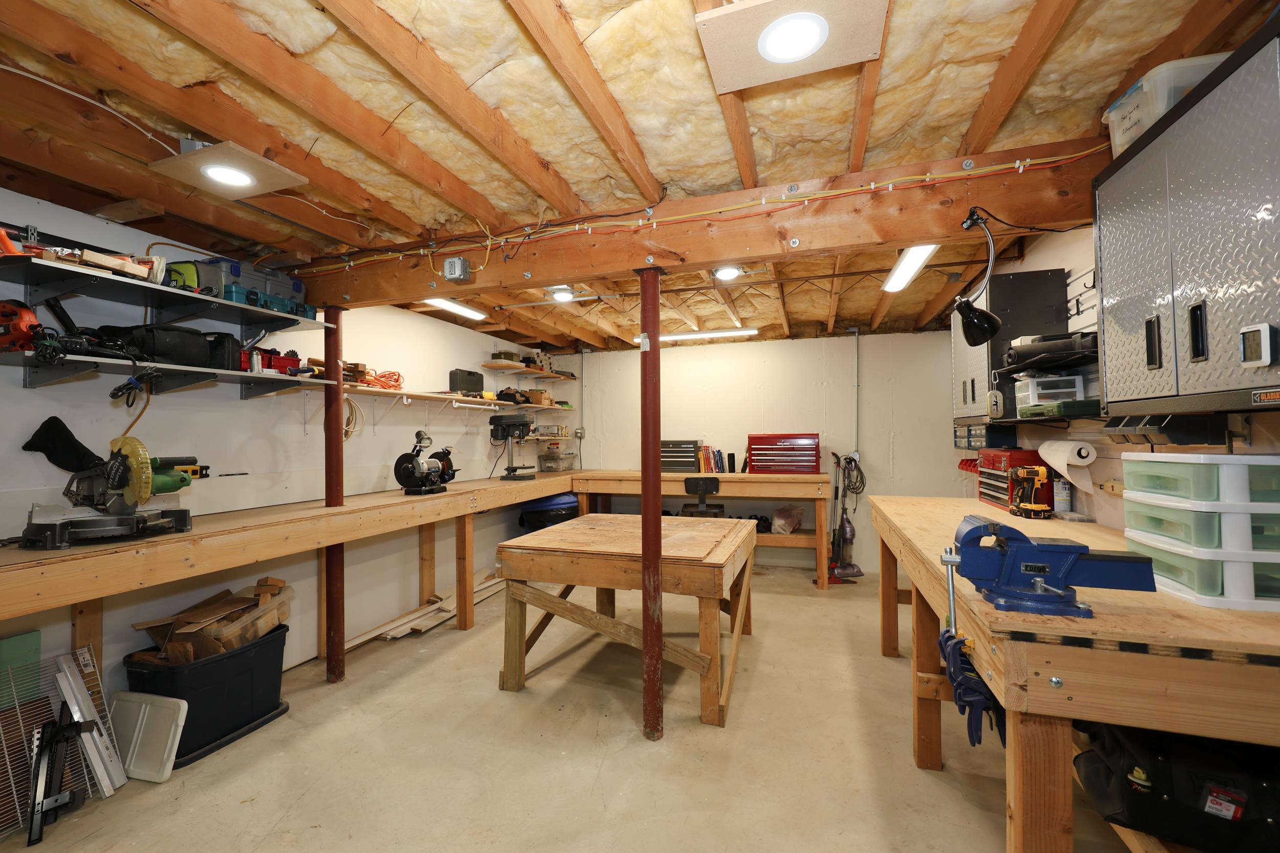 21 Ledgewood Street Wilton, NH 03086 - Photo 45 of 56